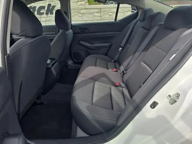 2025 Nissan Altima SV FWD