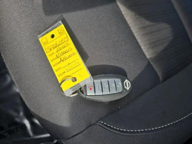 2025 Nissan Altima SV FWD