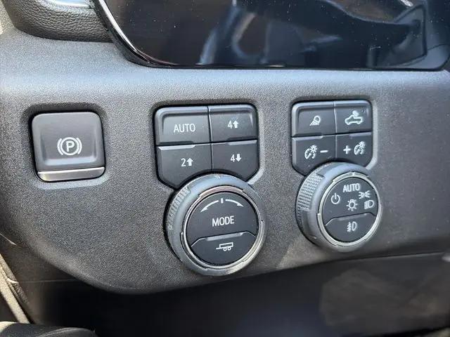 2024 Chevrolet Silverado 1500 4WD Crew Cab Short Bed LTZ