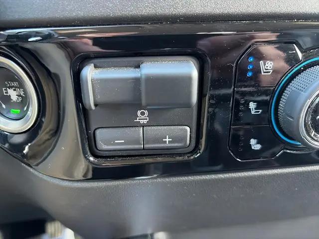 2024 Chevrolet Silverado 1500 4WD Crew Cab Short Bed LTZ