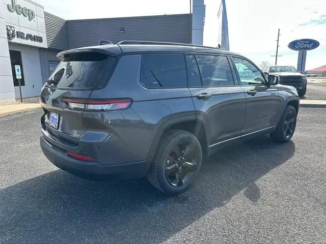 2023 Jeep Grand Cherokee L Altitude 4x4