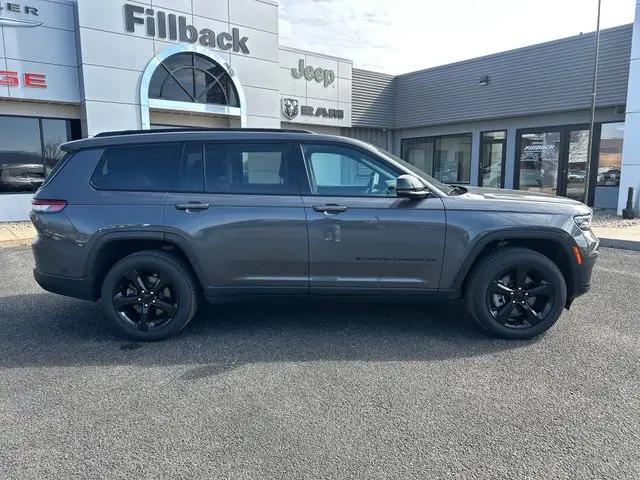 2023 Jeep Grand Cherokee L Altitude 4x4