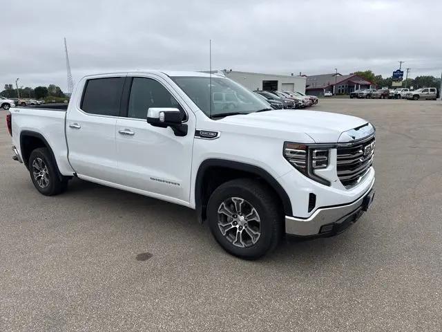 2025 GMC Sierra 1500 4WD Crew Cab Short Box SLT
