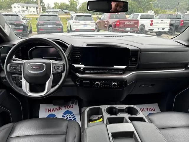 2025 GMC Sierra 1500 4WD Crew Cab Short Box SLT