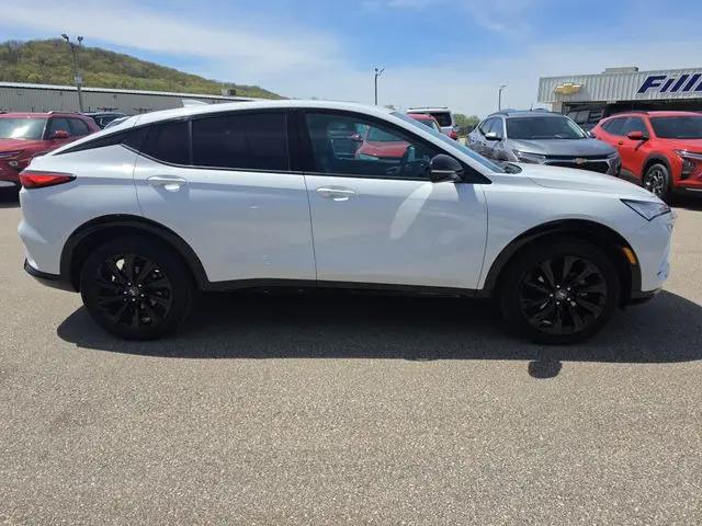 2024 Buick NV Sport Touring FWD
