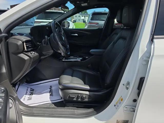 2024 Buick NV Sport Touring FWD