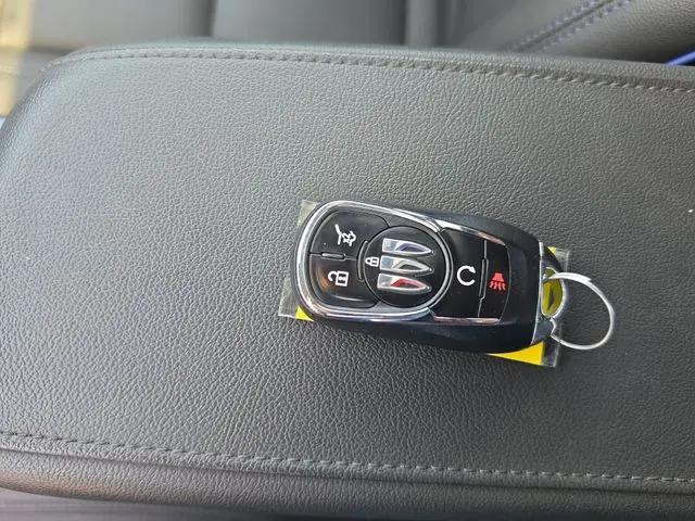 2024 Buick NV Sport Touring FWD