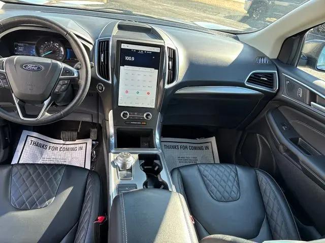 2024 Ford Edge Titanium