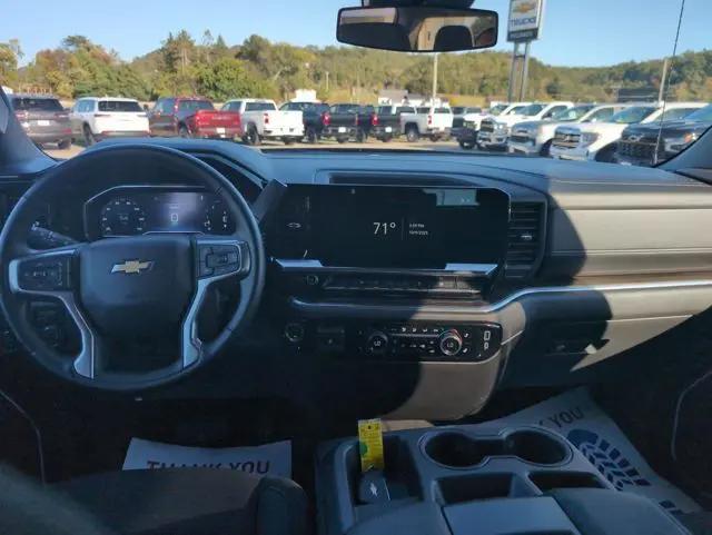 2025 Chevrolet Silverado 1500 4WD Crew Cab Standard Bed LT