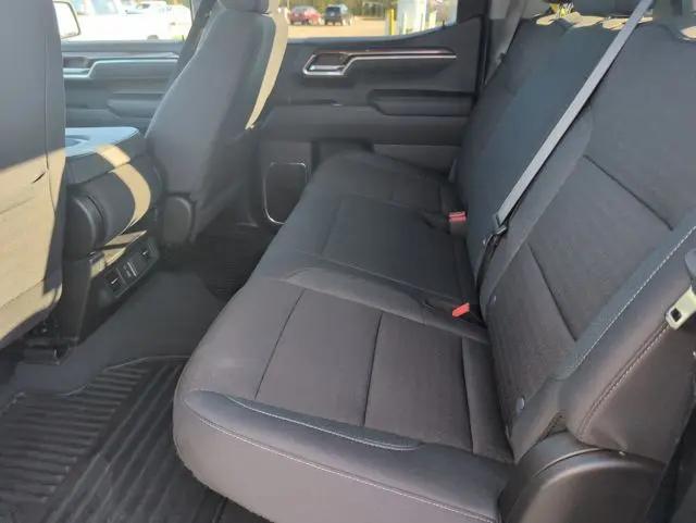 2025 Chevrolet Silverado 1500 4WD Crew Cab Standard Bed LT