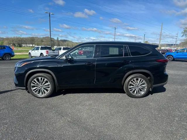 2021 Toyota Highlander Platinum