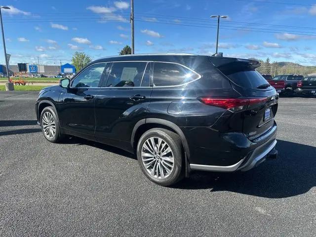 2021 Toyota Highlander Platinum