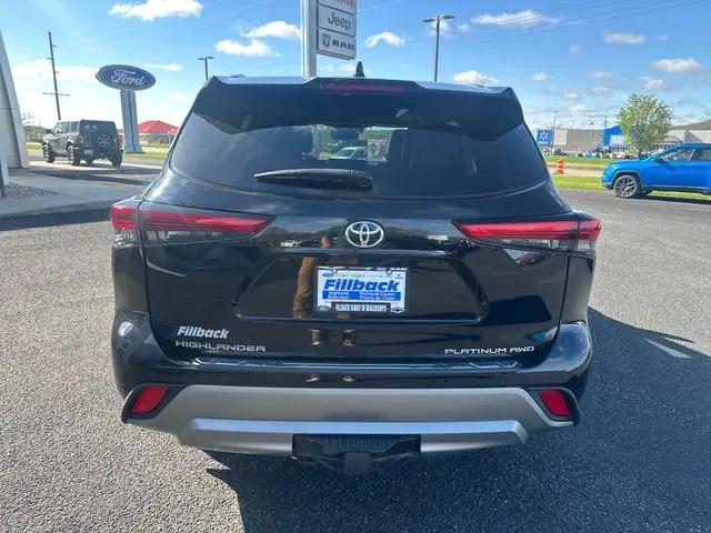 2021 Toyota Highlander Platinum