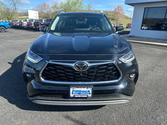 2021 Toyota Highlander Platinum