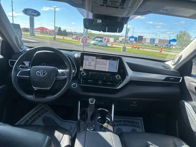 2021 Toyota Highlander Platinum