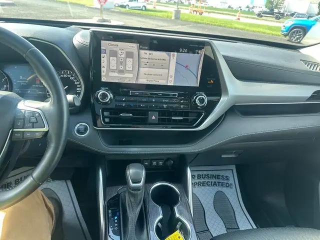 2021 Toyota Highlander Platinum