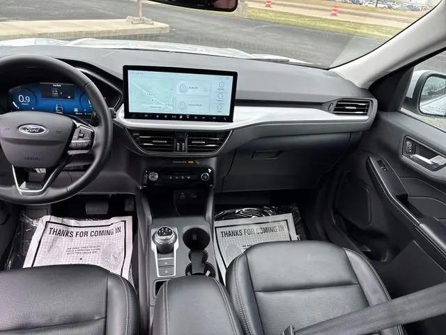 2025 Ford Escape Platinum