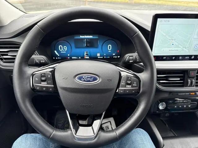 2025 Ford Escape Platinum