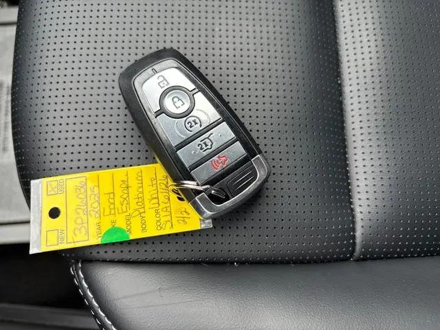 2025 Ford Escape Platinum