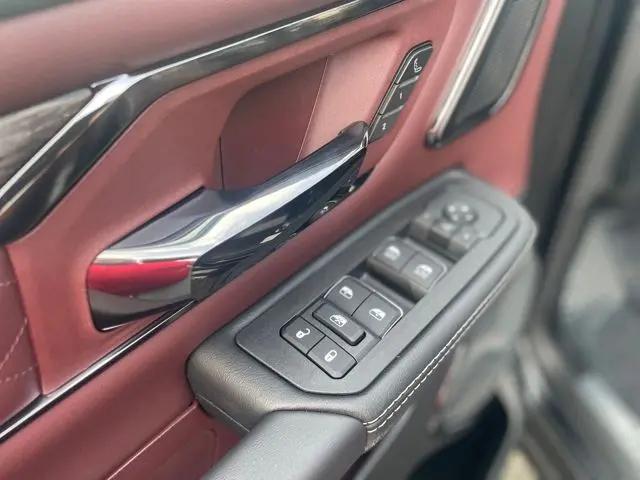 2026 Ram 1500 Limited Crew Cab 4x4 5'7" Box