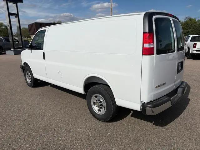 2026 Chevrolet Express Cargo Van 2500 Regular Wheelbase, WT, RWD