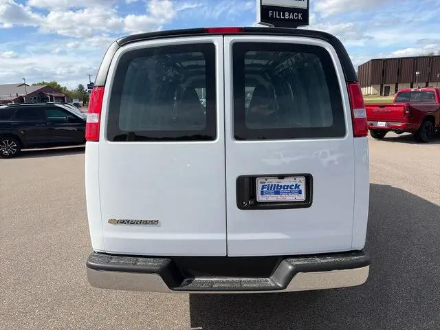 2026 Chevrolet Express Cargo Van 2500 Regular Wheelbase, WT, RWD