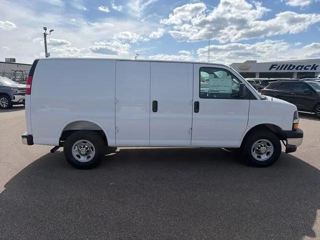2026 Chevrolet Express Cargo Van 2500 Regular Wheelbase, WT, RWD