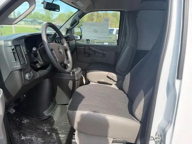 2026 Chevrolet Express Cargo Van 2500 Regular Wheelbase, WT, RWD