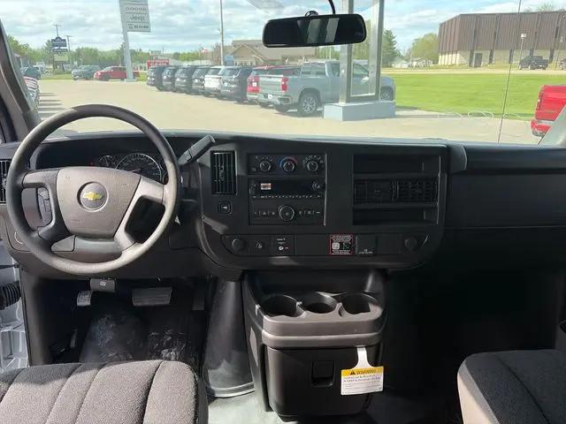 2026 Chevrolet Express Cargo Van 2500 Regular Wheelbase, WT, RWD