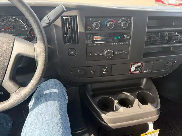 2026 Chevrolet Express Cargo Van 2500 Regular Wheelbase, WT, RWD
