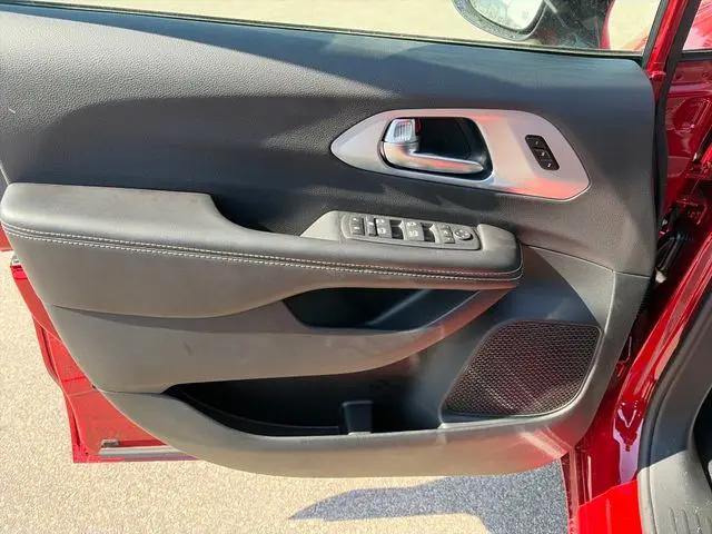 2026 Chrysler Pacifica Limited AWD
