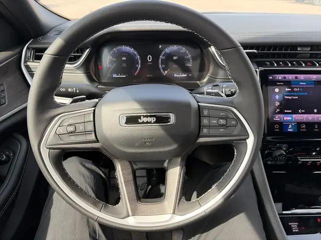 2025 Jeep Grand Cherokee L Limited 4x4