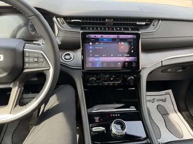 2025 Jeep Grand Cherokee L Limited 4x4