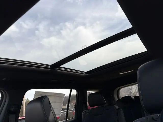 2025 Jeep Grand Cherokee L Limited 4x4