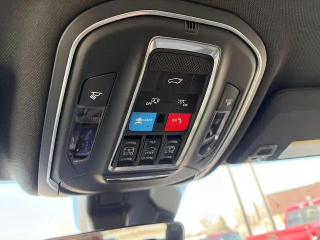 2025 Jeep Grand Cherokee L Limited 4x4