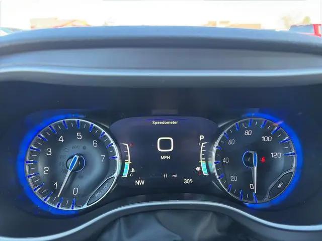 2026 Chrysler Pacifica Select AWD