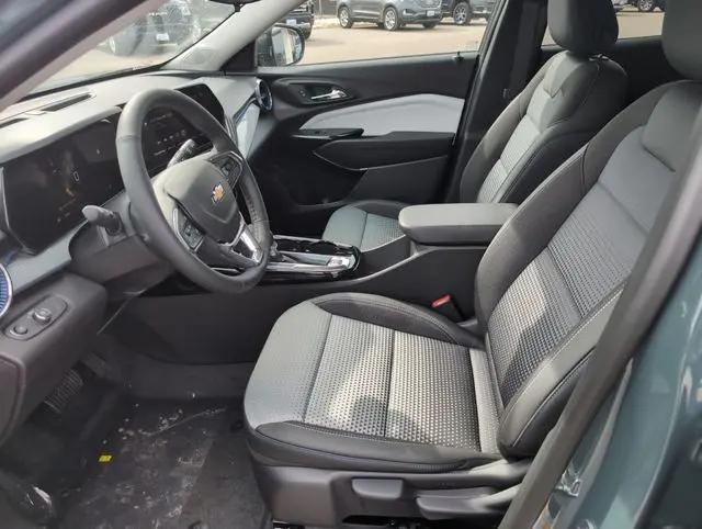 2026 Chevrolet Trax FWD LT
