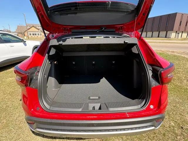 2026 Chevrolet Trax FWD LT