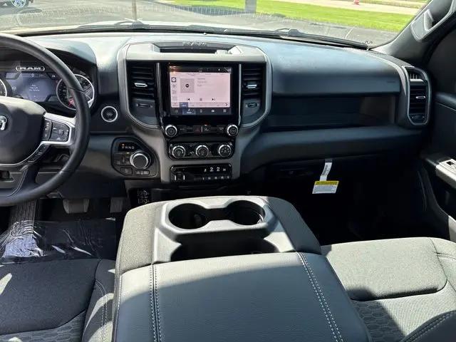 2026 Ram 1500 Warlock Crew Cab 4x4 5'7" Box