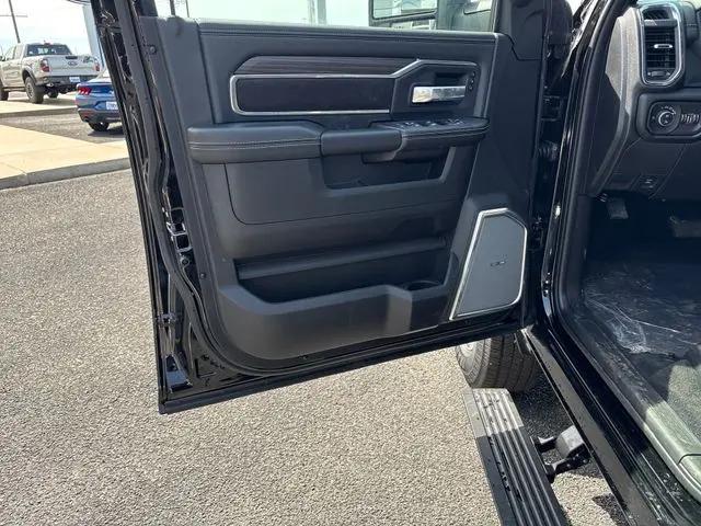 2026 Ram 2500 Laramie Crew Cab 4x4 6'4" Box