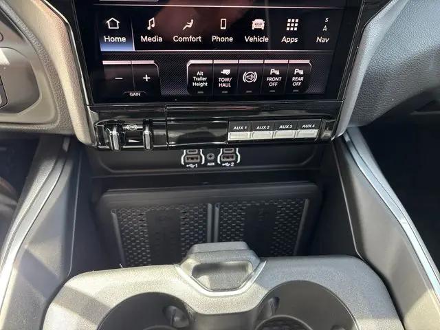 2026 Ram 2500 Laramie Crew Cab 4x4 6'4" Box