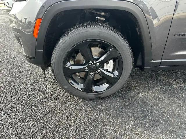 2025 Jeep Grand Cherokee L Altitude X 4x4