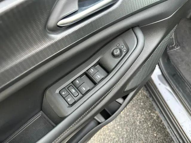 2025 Jeep Grand Cherokee L Altitude X 4x4