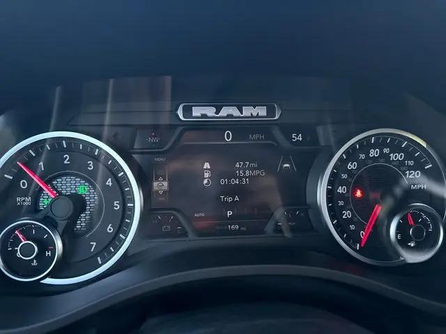 2026 Ram 1500 Big Horn Crew Cab 4x4 5'7" Box