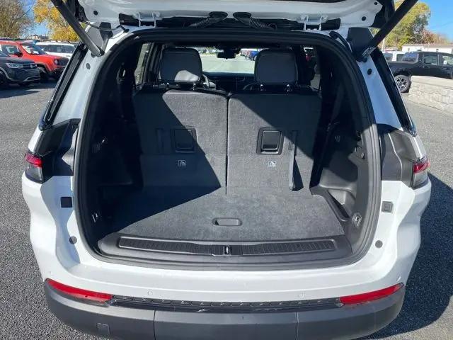 2025 Jeep Grand Cherokee L Limited 4x4
