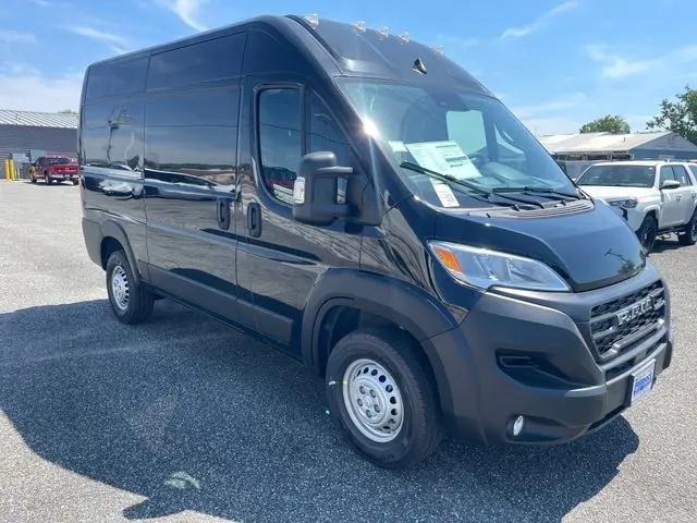 2026 Ram ProMaster 2500 Cargo Van Tradesman High Roof 136" WB w/Pass Seat