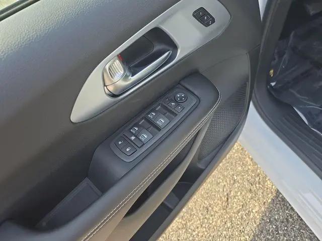 2026 Chrysler Pacifica Limited AWD