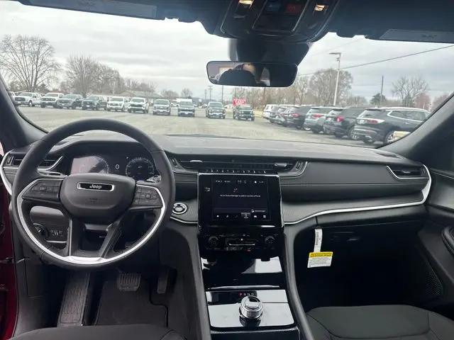 2026 Jeep Grand Cherokee Altitude 4x4