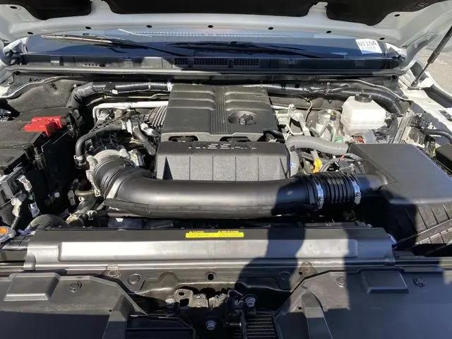 2024 Nissan Frontier Crew Cab PRO-4X 4x4