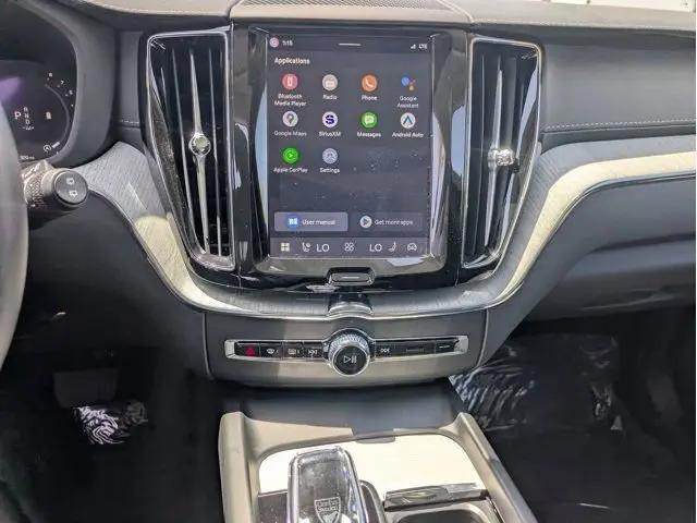 2025 Volvo XC60 B5 Ultra